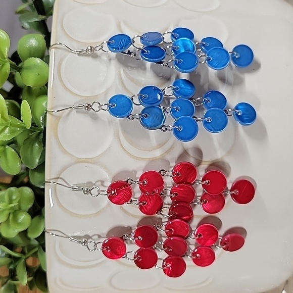 SEASHELL CHANDELIER EARRINGS, choice of color - Picture 1 of 8